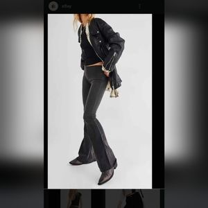 Free people. Low rise flare jeans.